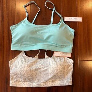 New‎ NWT Uncover Bra Two Pack Set White Aqua Green Padded Intimates Size Large